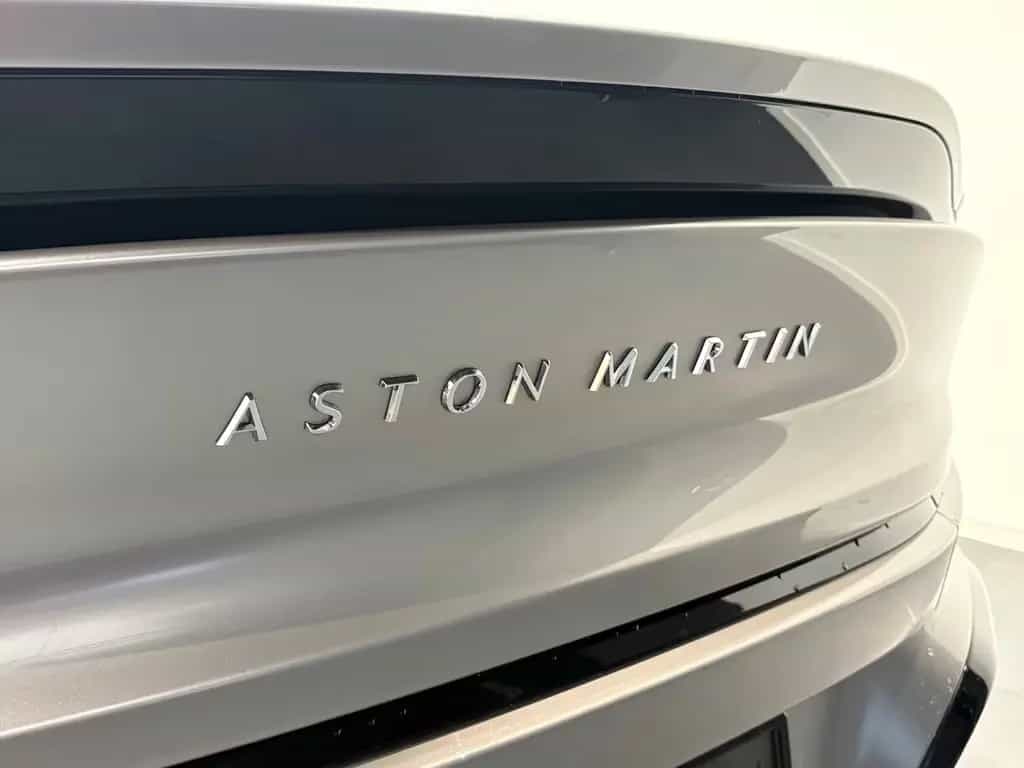 Aston Martin Vanquish - Q Spirit Silver - Inspire Duo 03/2025-photo-7