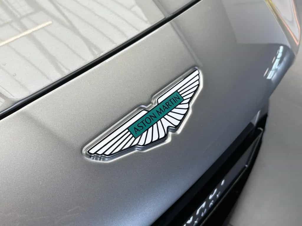 Aston Martin Vanquish - Q Spirit Silver - Inspire Duo 03/2025-photo-8