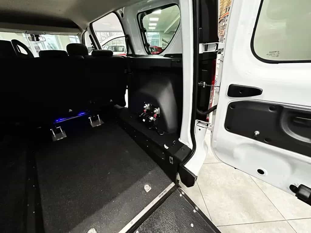 Dacia Dokker Comfort Behindertengerecht Navi/Kamera/5- 04/2020-photo-20