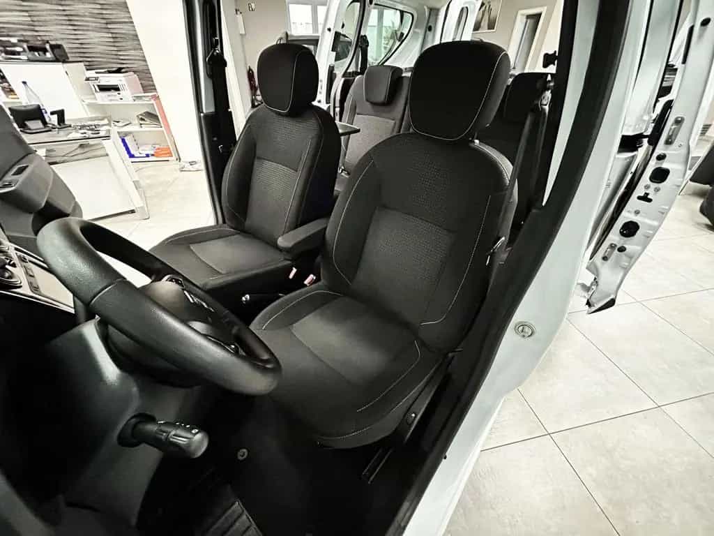 Dacia Dokker Comfort Behindertengerecht Navi/Kamera/5- 04/2020-photo-23