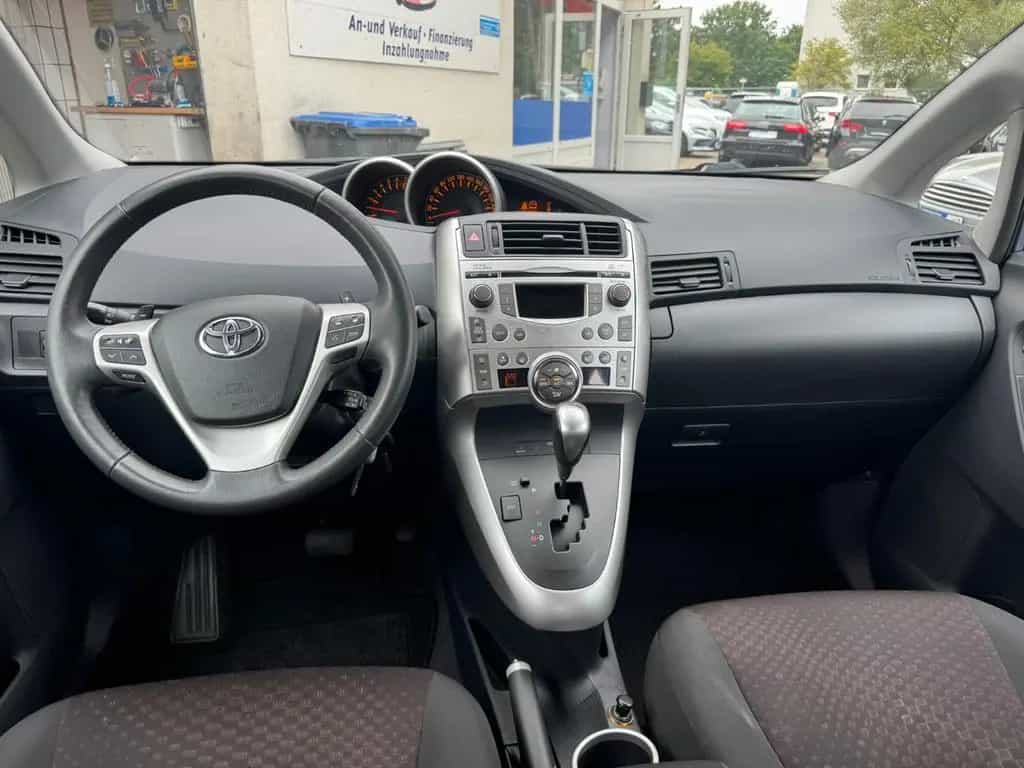 Toyota Verso Edition Autom./Klimaaut./PDC 11/2011-photo-12