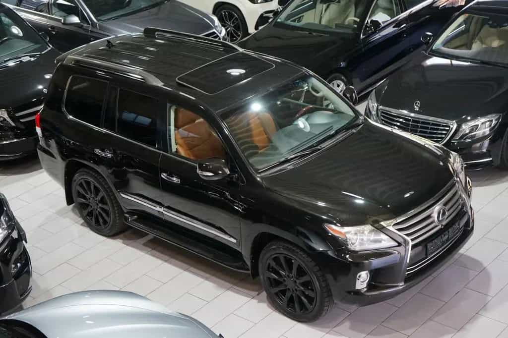 Lexus LX 570 7-SITZER*REAR-DVD*LEXUS HISTORY*22" 03/2014-photo-2