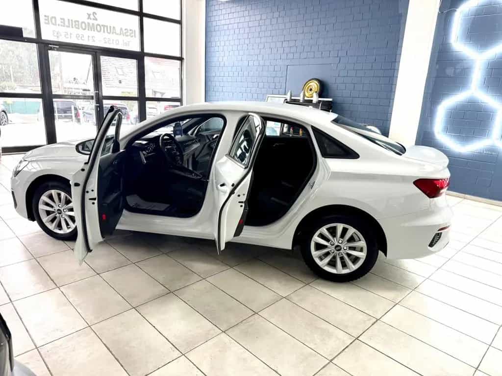 Audi A3 Limousine 30 TDI basis 10/2022-photo-8