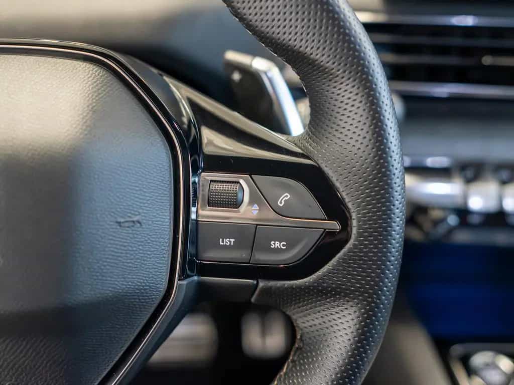 Peugeot 3008 GT HYBRID 136 e-DSC6 ACC PANO LED NAVI SHZ 02/2024-photo-14