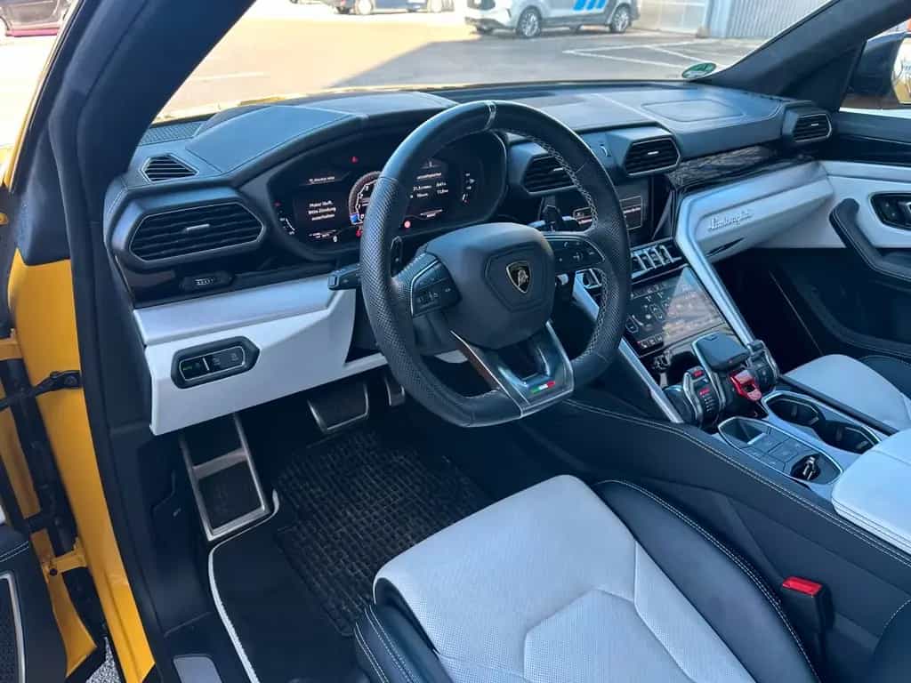 Lamborghini Urus 4.0 V8 ACC,HUD,PANO,KERAMIK,LUFT,23",360... 01/2021-photo-12