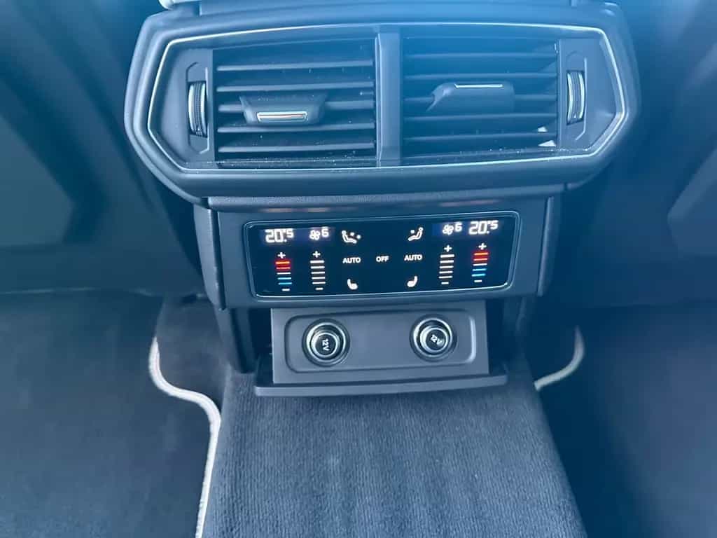 Lamborghini Urus 4.0 V8 ACC,HUD,PANO,KERAMIK,LUFT,23",360... 01/2021-photo-19