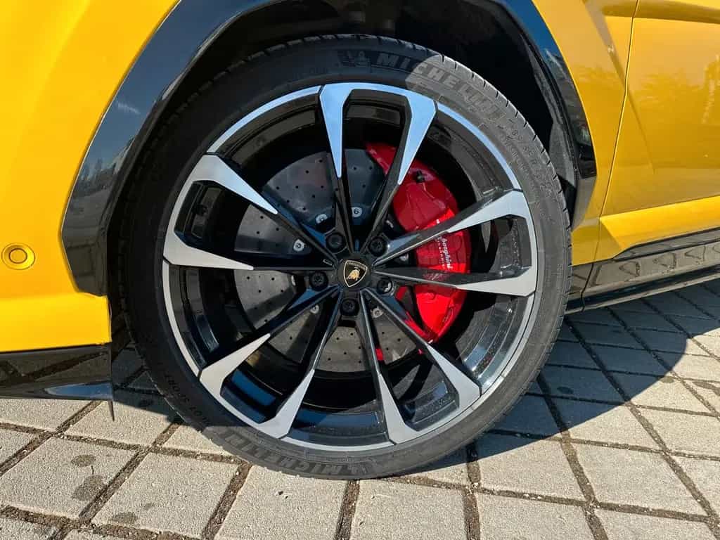 Lamborghini Urus 4.0 V8 ACC,HUD,PANO,KERAMIK,LUFT,23",360... 01/2021-photo-2