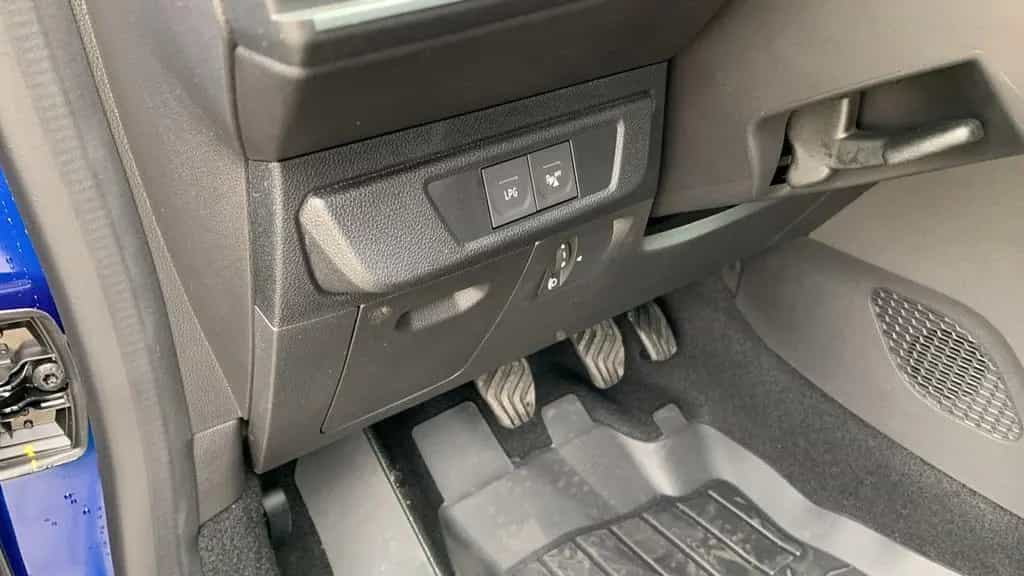Dacia Sandero STEPWAY EXTREME+ ECO-G 100 PDC+SHZ+NAVI 02/2025-photo-20