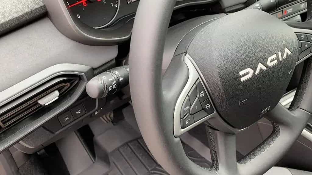 Dacia Sandero STEPWAY EXTREME+ ECO-G 100 PDC+SHZ+NAVI 02/2025-photo-21