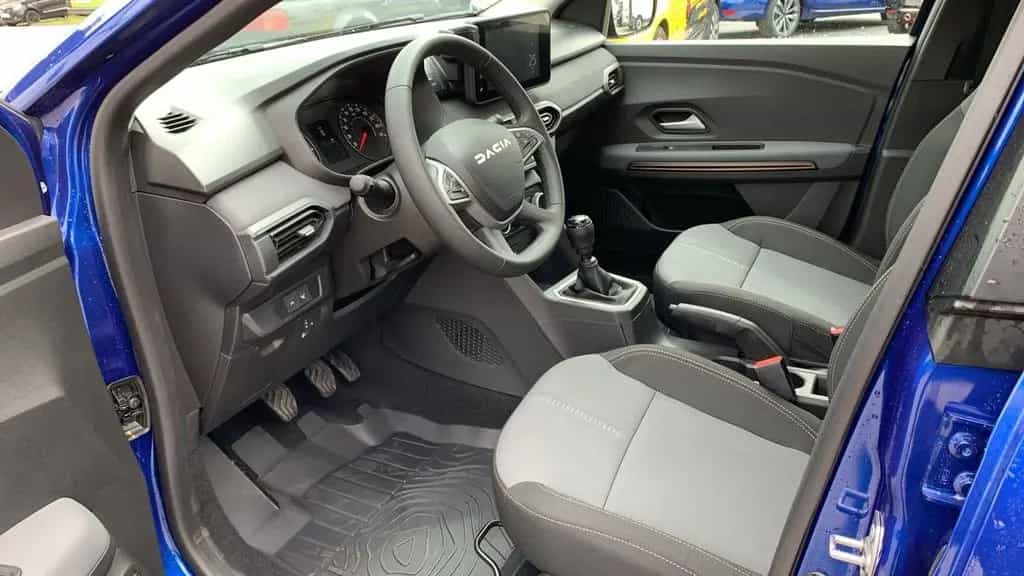 Dacia Sandero STEPWAY EXTREME+ ECO-G 100 PDC+SHZ+NAVI 02/2025-photo-8