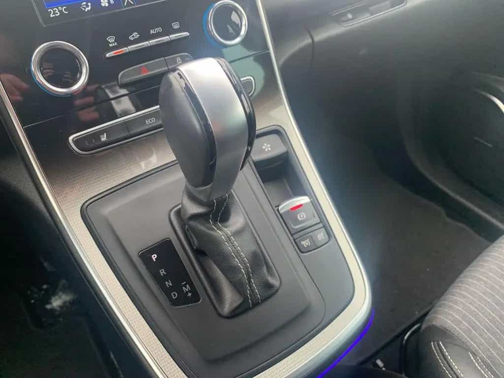 Renault Grand Scenic TECHNO TCe 140 ACC+SHZ+KAMERA 08/2022-photo-17