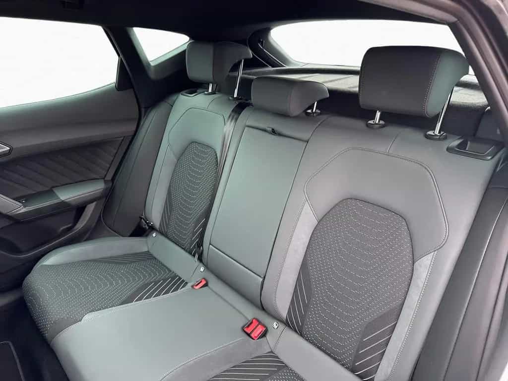 Cupra Formentor VZ EXTREME 2.0 TSI DSG 4DRIVE PANO AKR 01/2026-photo-12