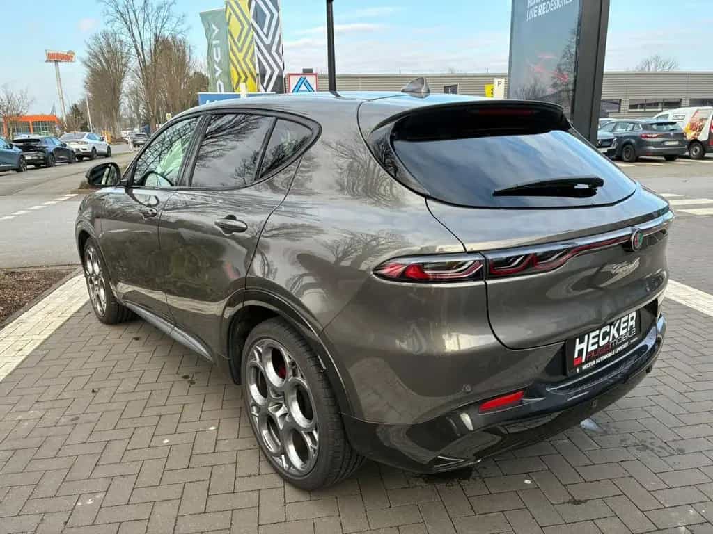 Alfa Romeo Tonale 1.5 Mild Hybrid Edizione Speciale *Adapt 07/2022-photo-3