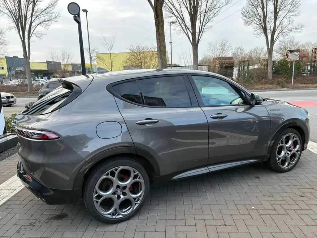 Alfa Romeo Tonale 1.5 Mild Hybrid Edizione Speciale *Adapt 07/2022-photo-6