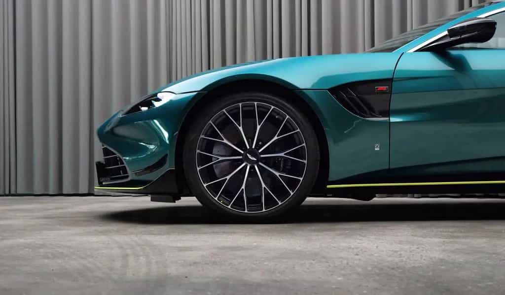 Aston Martin V8 Vantage 4.0 V8 F1 01/2023-photo-11