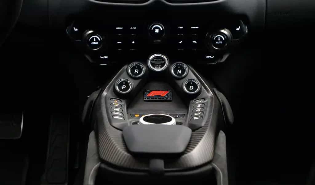 Aston Martin V8 Vantage 4.0 V8 F1 01/2023-photo-6