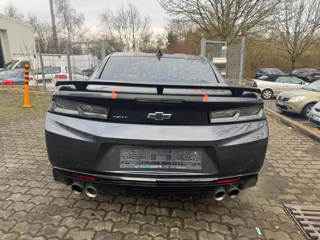 Chevrolet Camaro 6.2 V8 AT 50th Anniversary Edition Voll 02/2017-photo-7