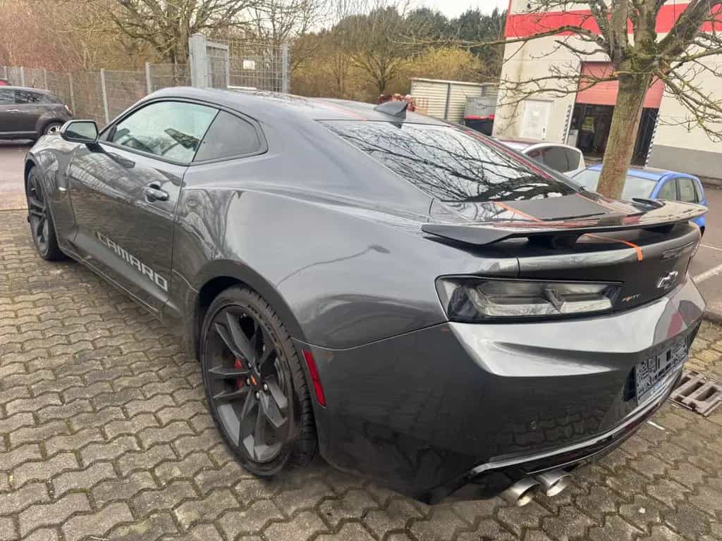 Chevrolet Camaro 6.2 V8 AT 50th Anniversary Edition Voll 02/2017-photo-8