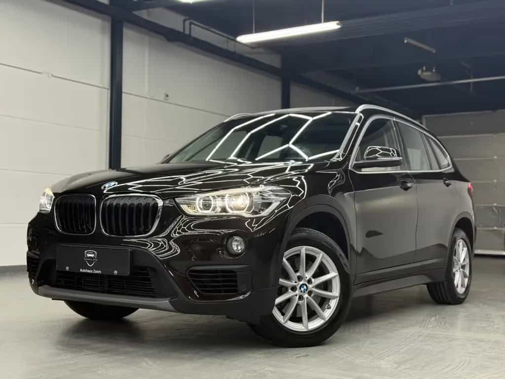 BMW X1 sDrive20i AUTOMATIK*HUD*KAMERA*AHK*KEYLESS 05/2019-photo-0