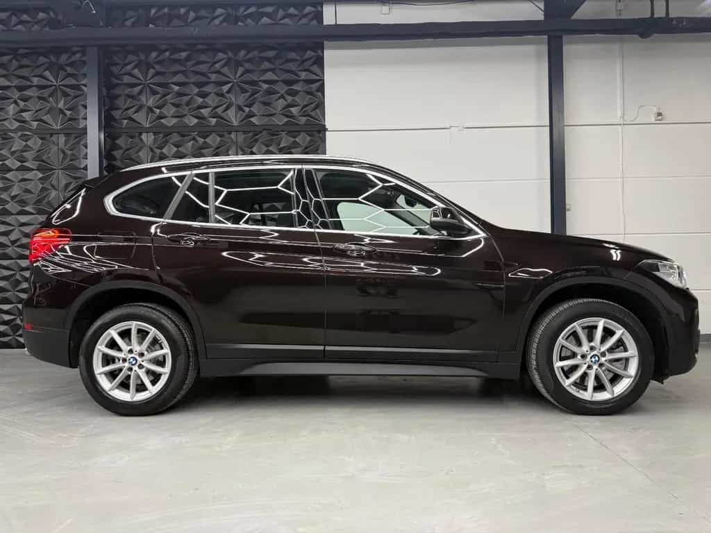 BMW X1 sDrive20i AUTOMATIK*HUD*KAMERA*AHK*KEYLESS 05/2019-photo-14