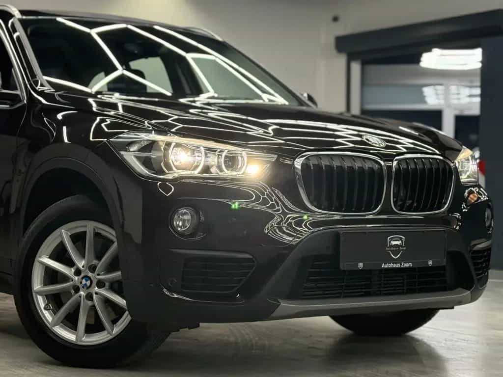 BMW X1 sDrive20i AUTOMATIK*HUD*KAMERA*AHK*KEYLESS 05/2019-photo-18