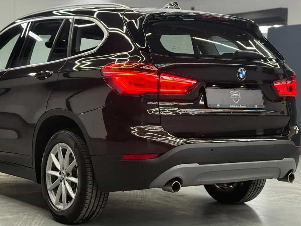 BMW X1 sDrive20i AUTOMATIK*HUD*KAMERA*AHK*KEYLESS 05/2019-photo-7