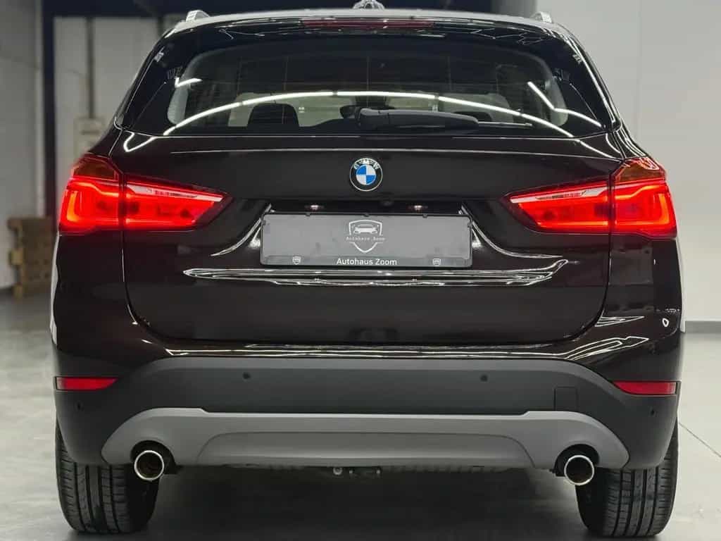 BMW X1 sDrive20i AUTOMATIK*HUD*KAMERA*AHK*KEYLESS 05/2019-photo-8