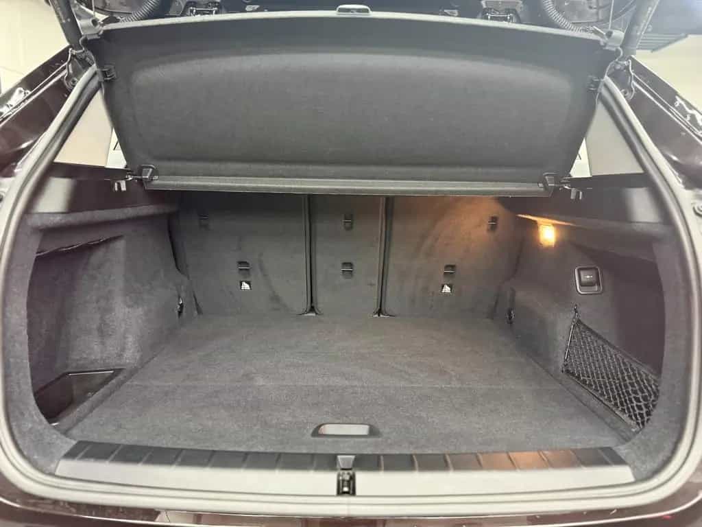 BMW X1 sDrive20i AUTOMATIK*HUD*KAMERA*AHK*KEYLESS 05/2019-photo-9