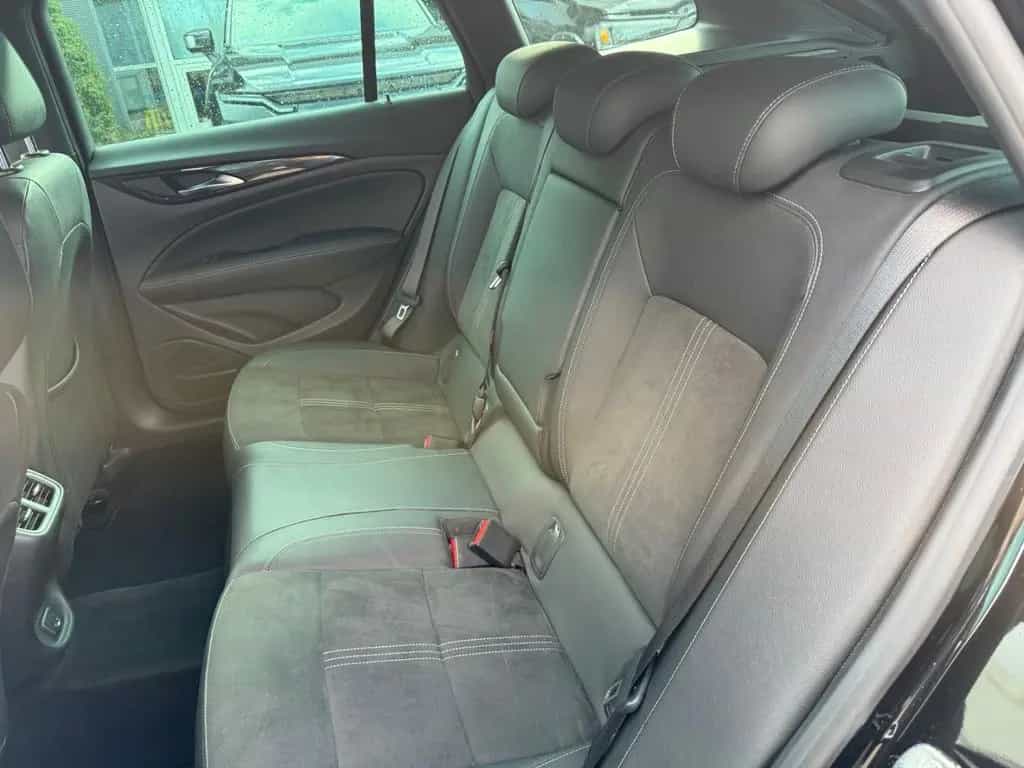 Opel Insignia B Sports Tourer Ultimate mit AHK 02/2022-photo-21