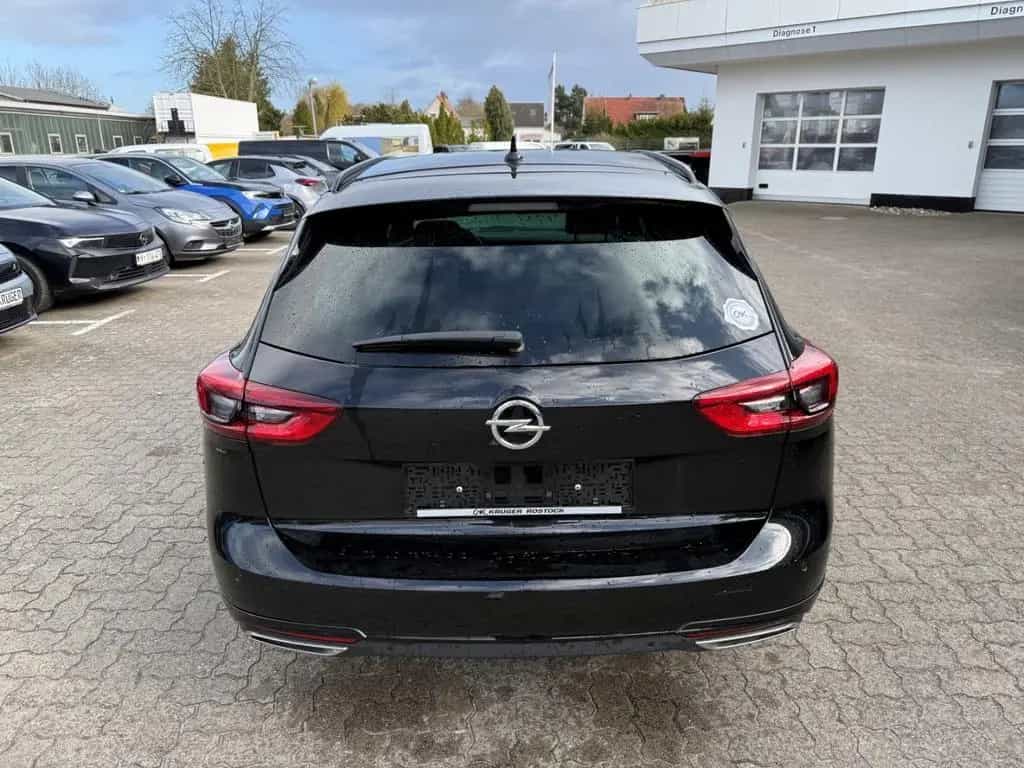 Opel Insignia B Sports Tourer Ultimate mit AHK 02/2022-photo-23