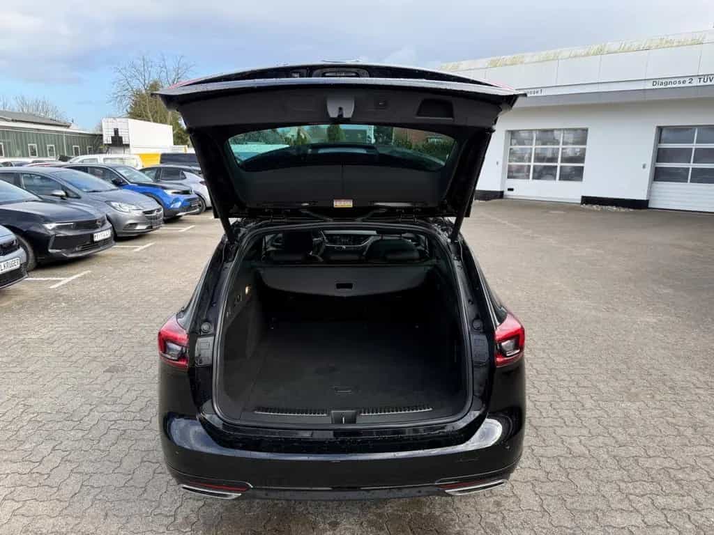 Opel Insignia B Sports Tourer Ultimate mit AHK 02/2022-photo-24