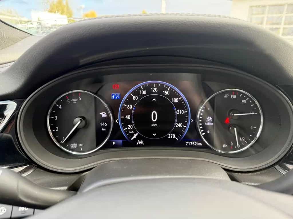 Opel Insignia B Sports Tourer Ultimate mit AHK 02/2022-photo-7