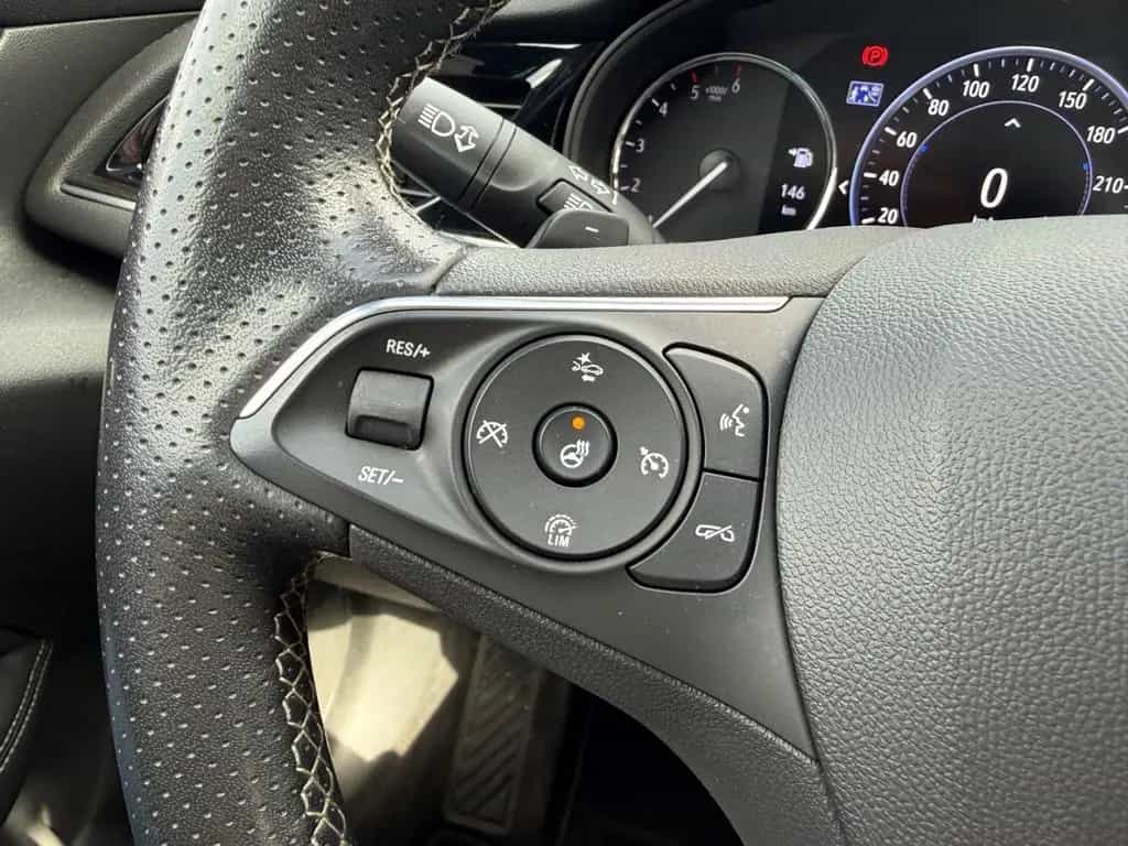 Opel Insignia B Sports Tourer Ultimate mit AHK 02/2022-photo-8