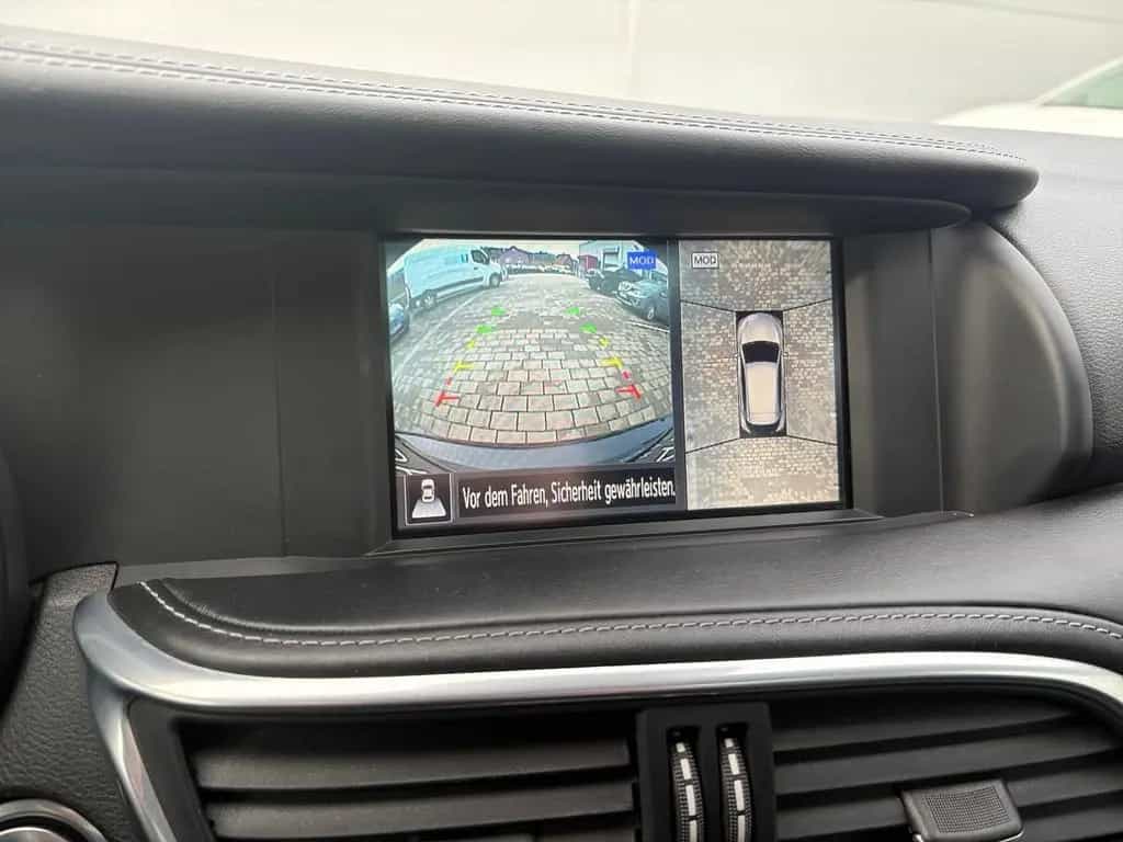 Infiniti QX30 2.2dPremium Allrad LED+Navi+SHZ+2xKlima+Kam 02/2017-photo-19