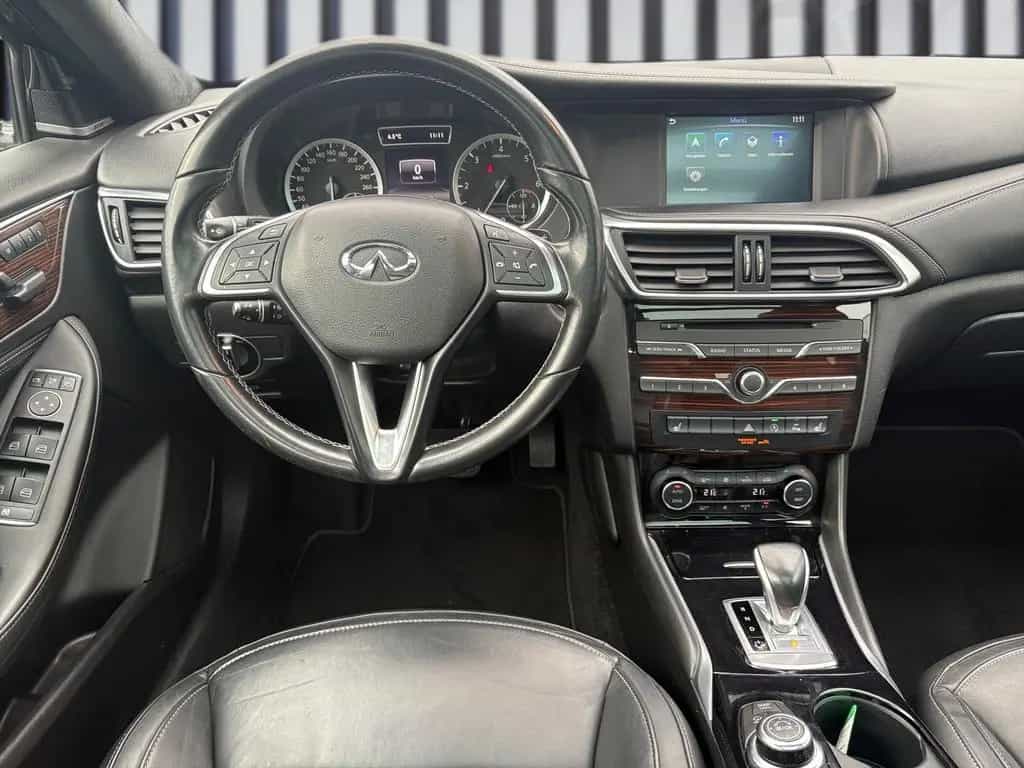 Infiniti QX30 2.2dPremium Allrad LED+Navi+SHZ+2xKlima+Kam 02/2017-photo-8