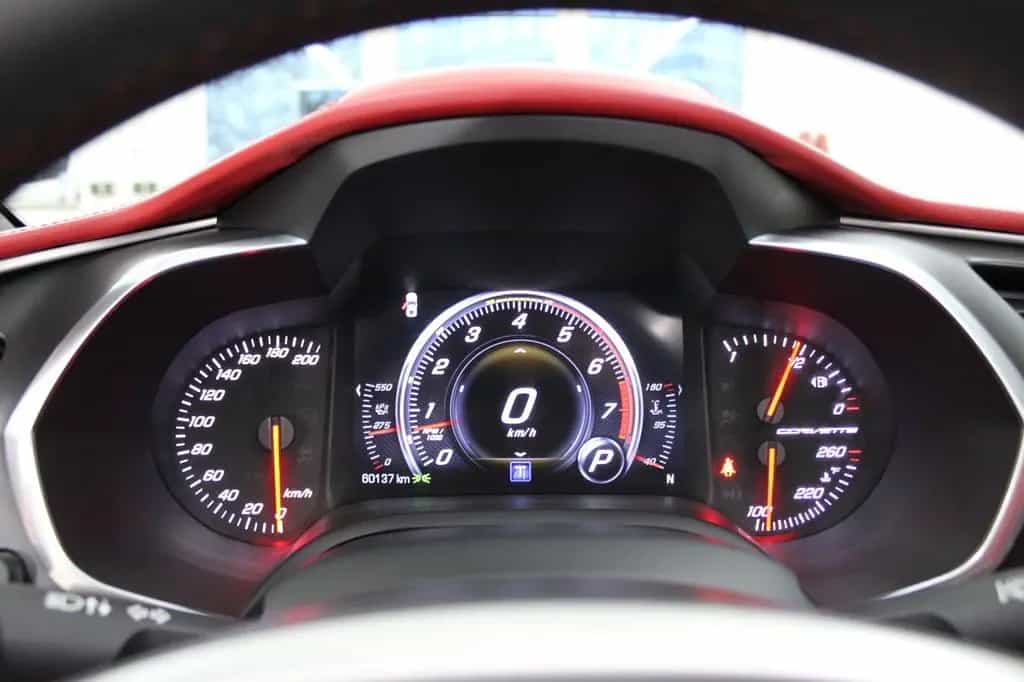 Corvette C7 Stingray Cabrio 3LT Sitzlüftung/Splitview/HuD 12/2018-photo-9