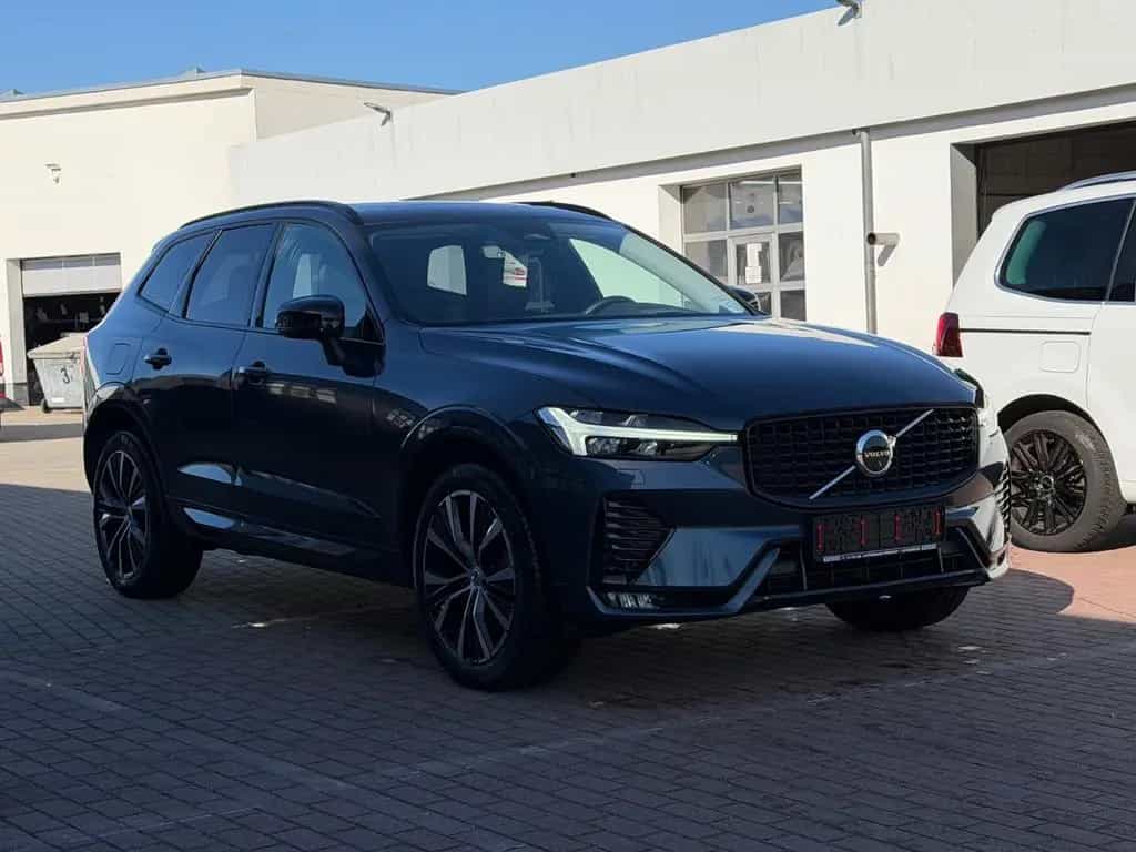 Volvo XC60 B5 D Ultimate Dark AWD*STHZG*PANO*360°*ACC 11/2022-photo-10