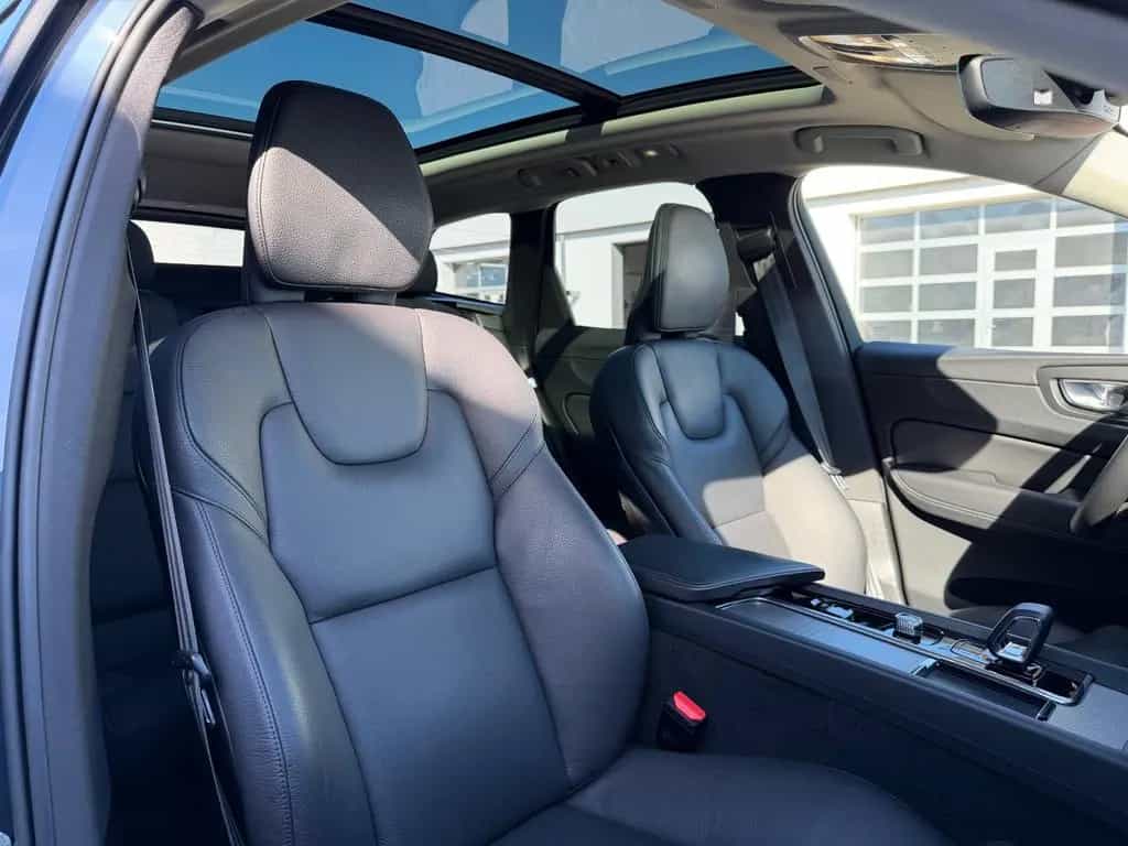 Volvo XC60 B5 D Ultimate Dark AWD*STHZG*PANO*360°*ACC 11/2022-photo-28