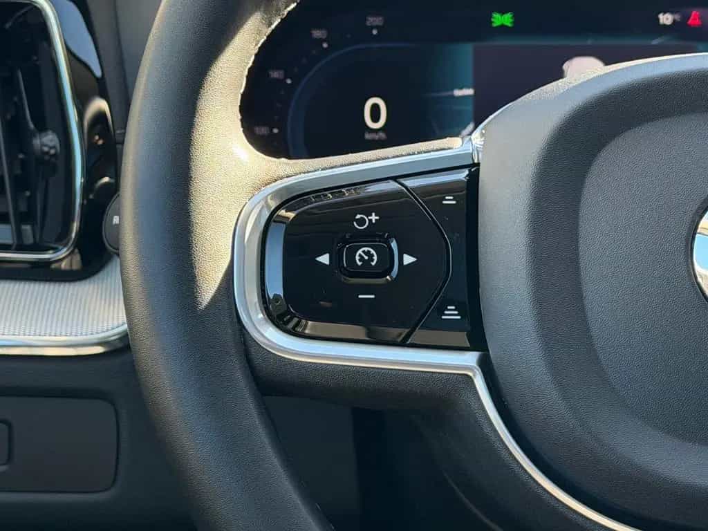 Volvo XC60 B5 D Ultimate Dark AWD*STHZG*PANO*360°*ACC 11/2022-photo-37