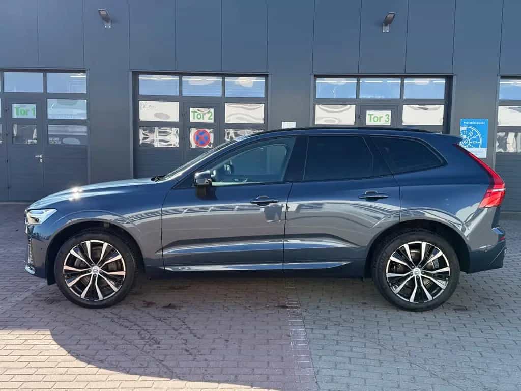 Volvo XC60 B5 D Ultimate Dark AWD*STHZG*PANO*360°*ACC 11/2022-photo-5