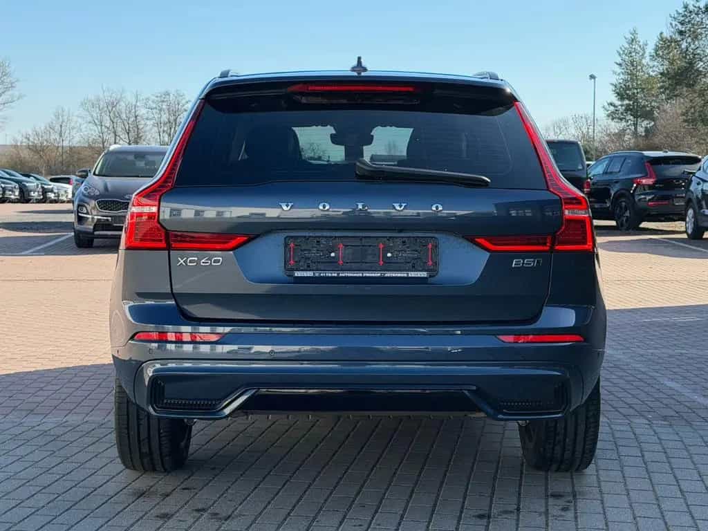 Volvo XC60 B5 D Ultimate Dark AWD*STHZG*PANO*360°*ACC 11/2022-photo-7