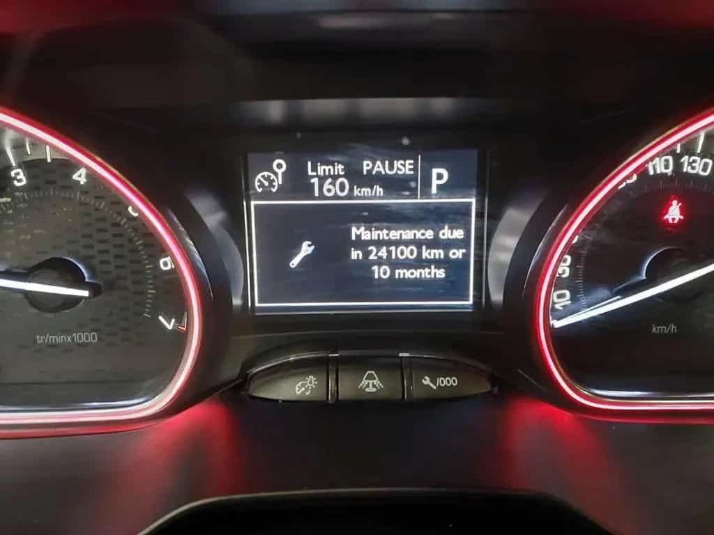 Peugeot 2008 Allure*Autom.*PANO*Kamera*MFL*Tempo*RDC*PDC 12/2019-photo-13