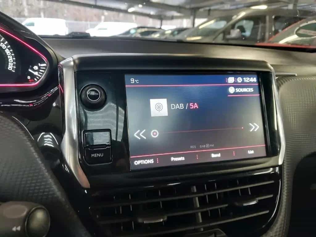 Peugeot 2008 Allure*Autom.*PANO*Kamera*MFL*Tempo*RDC*PDC 12/2019-photo-16