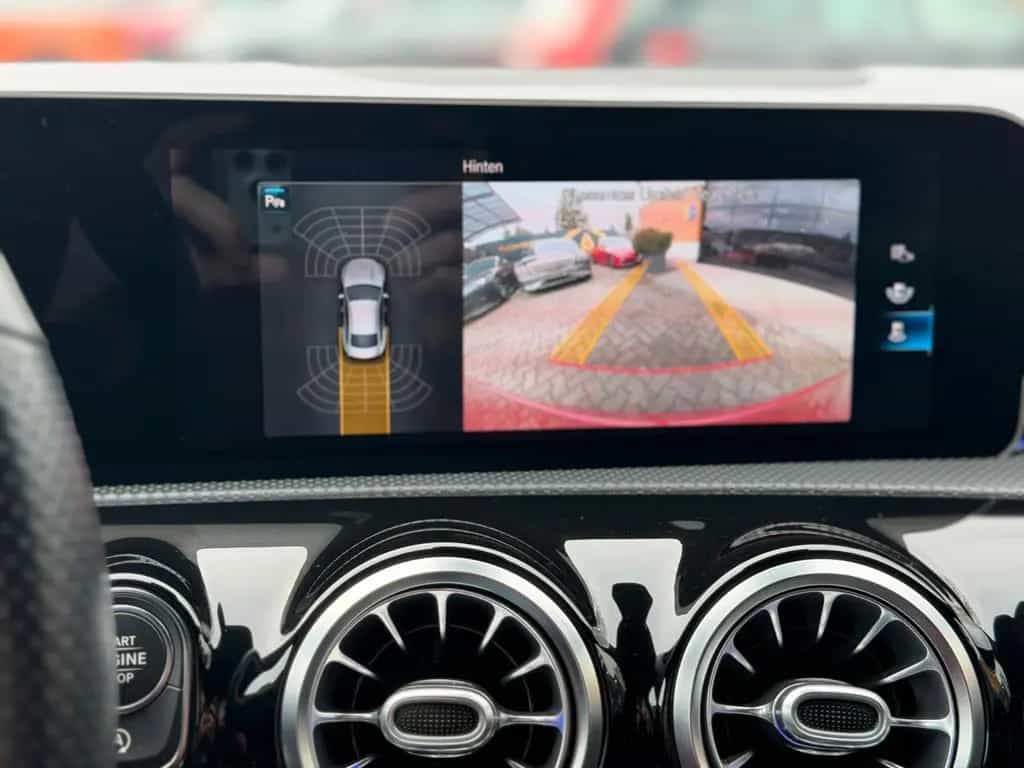 Mercedes-Benz CLA-Class 200 AMG-Line ALCANTARA/CAM/LED 06/2020-photo-37