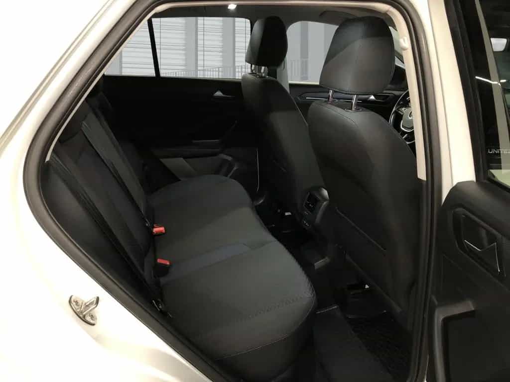 Volkswagen T-Roc United 1.5 TSI DSG Sportpaket AHK El. Pano 02/2021-photo-4