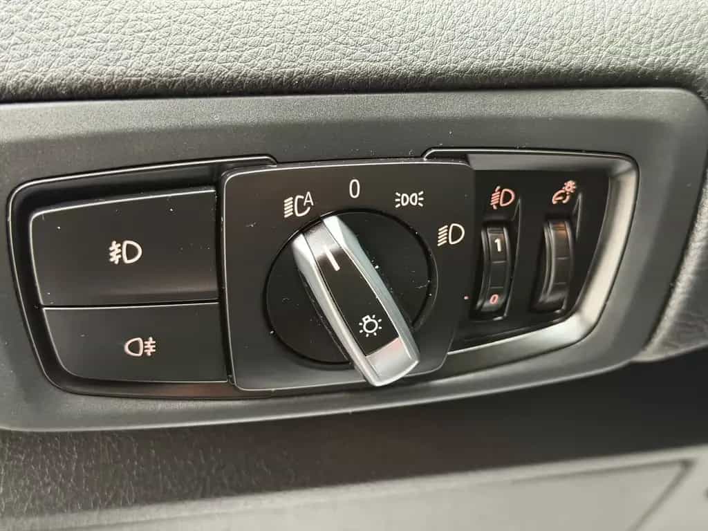 BMW 220 Active Tourer 220 i Advantage Automatik *1.Hand* 06/2016-photo-15
