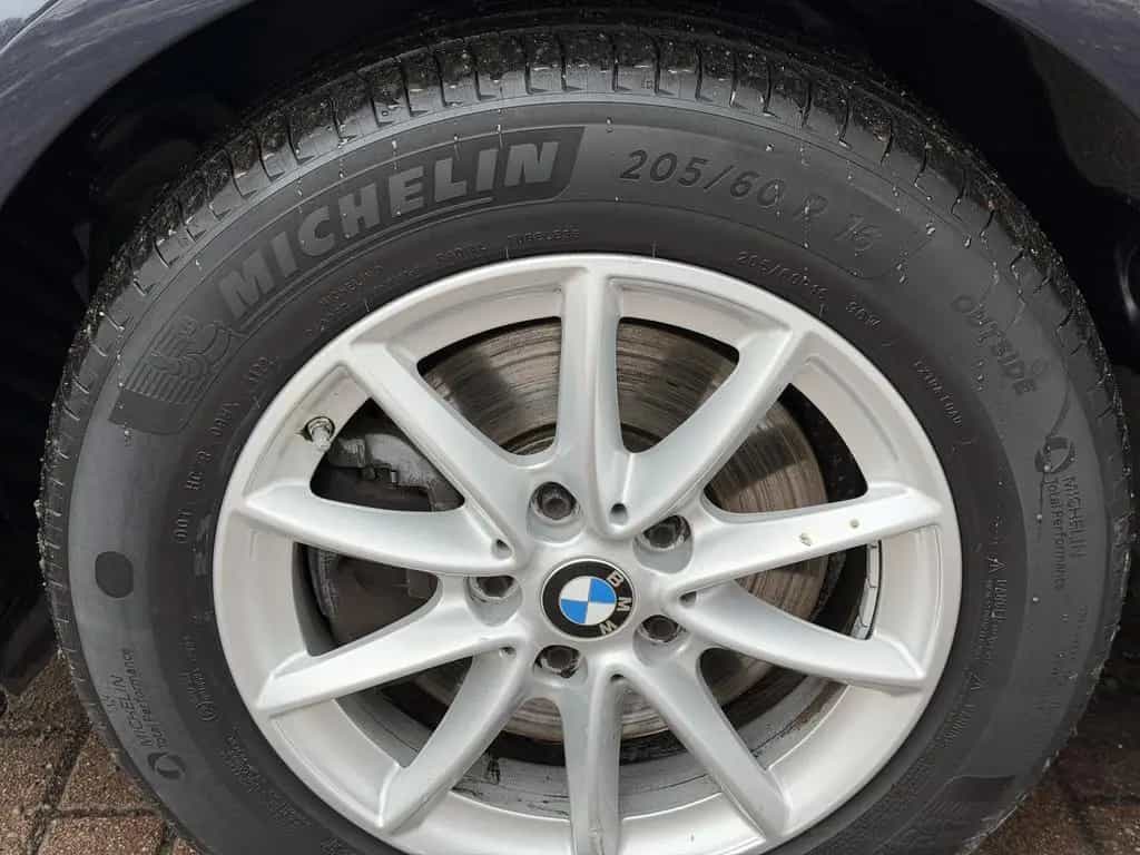 BMW 220 Active Tourer 220 i Advantage Automatik *1.Hand* 06/2016-photo-37