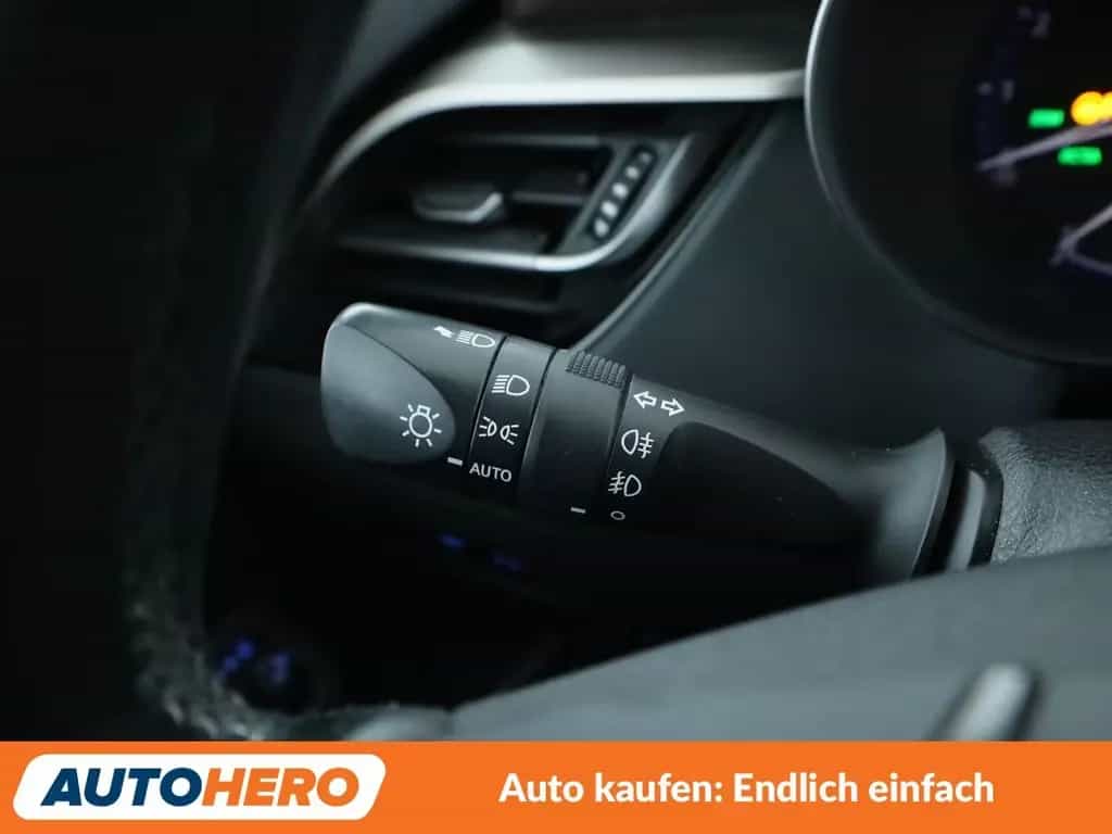 Toyota C-HR 1.2 Turbo Lounge *NAVI*CAM*SHZ*LHZ*ACC* 08/2018-photo-32