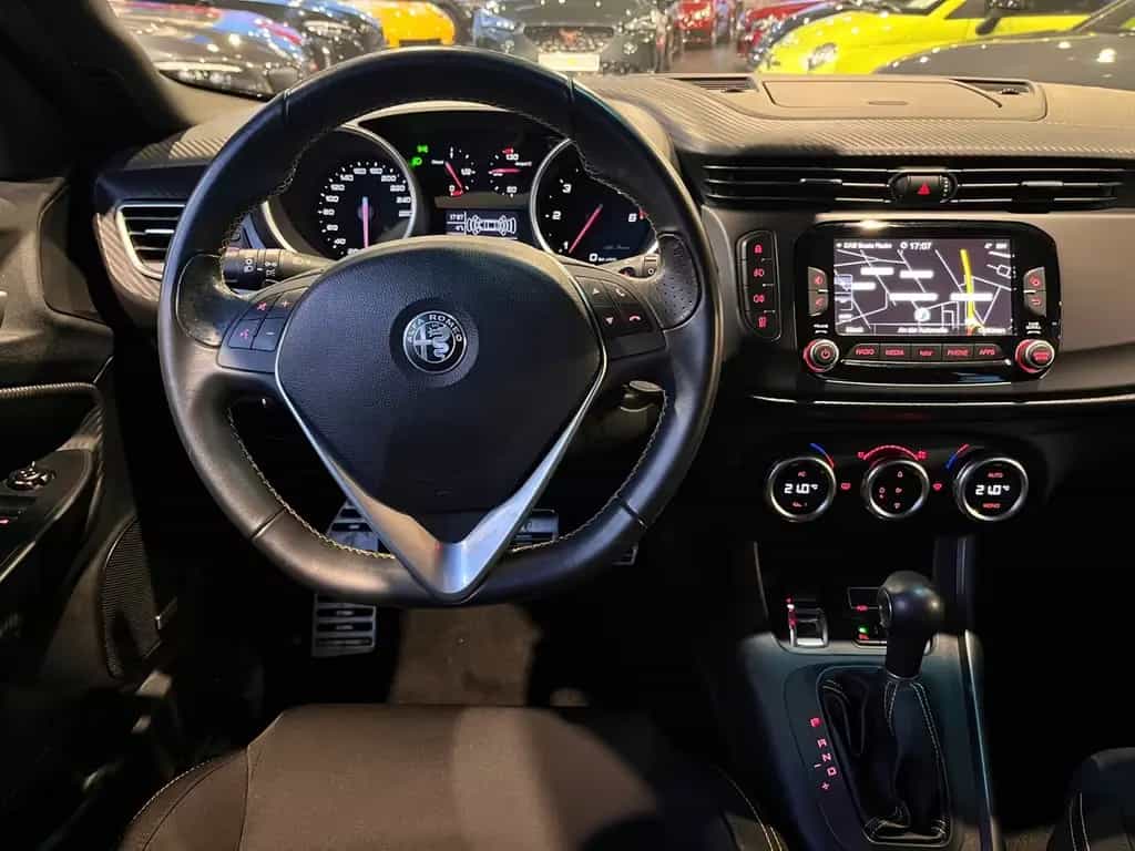 Alfa Romeo Giulietta Speciale Veloce KLIMA XENON NAVI ALU 09/2019-photo-13