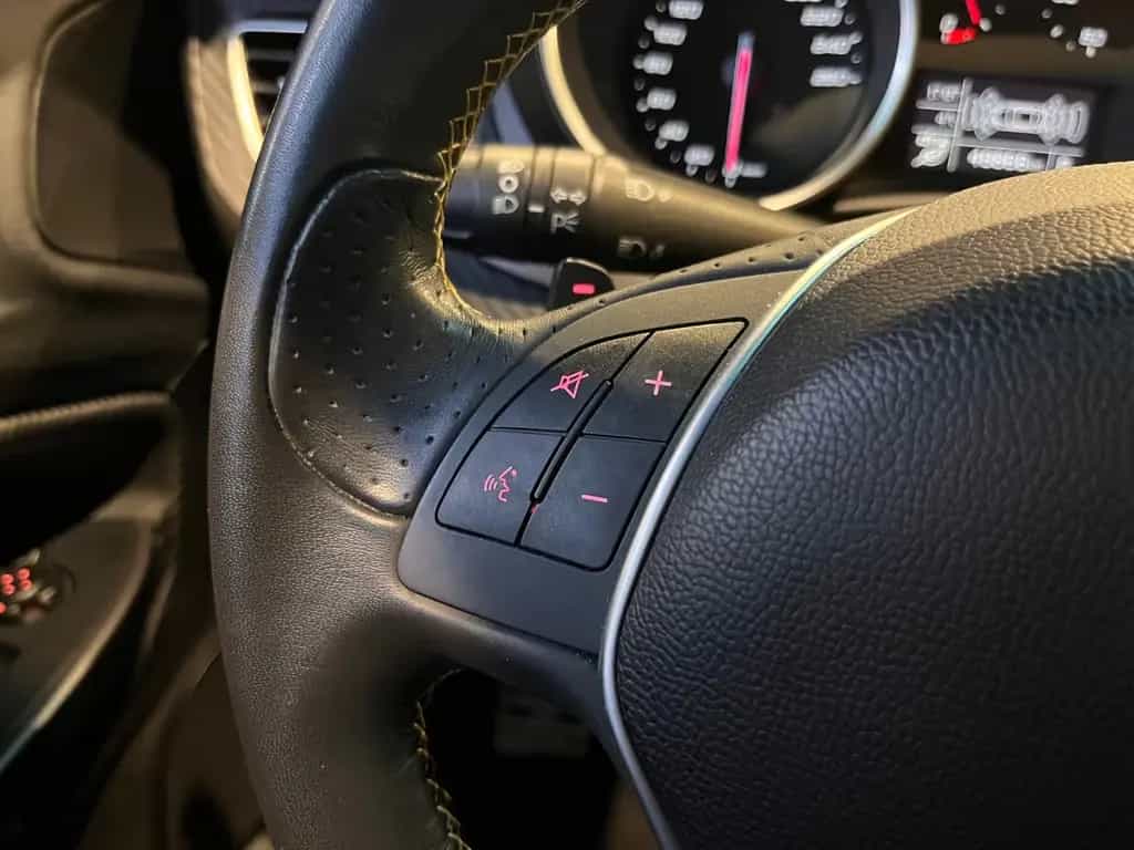 Alfa Romeo Giulietta Speciale Veloce KLIMA XENON NAVI ALU 09/2019-photo-15